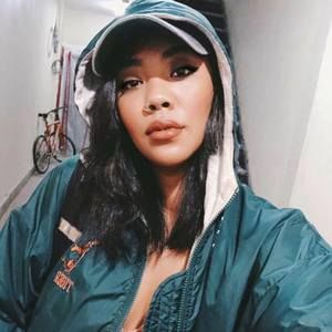 Meet your Posher, Cher